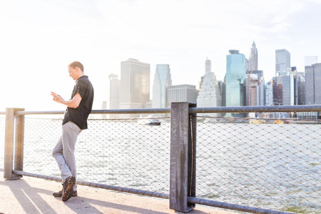 New York business owner comparing Biennial Statement and Annual Report requirements